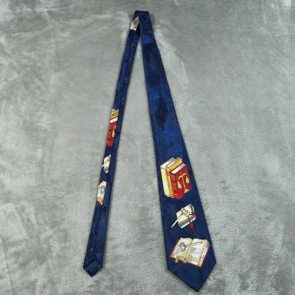 Renaissance tie gently